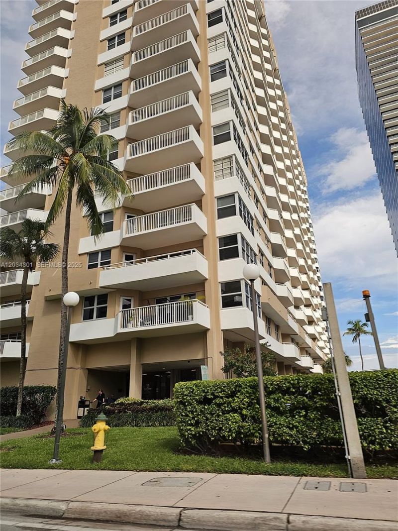 1980 S Ocean Dr , Unit 6J, Hallandale Beach, FL 33009 Photo