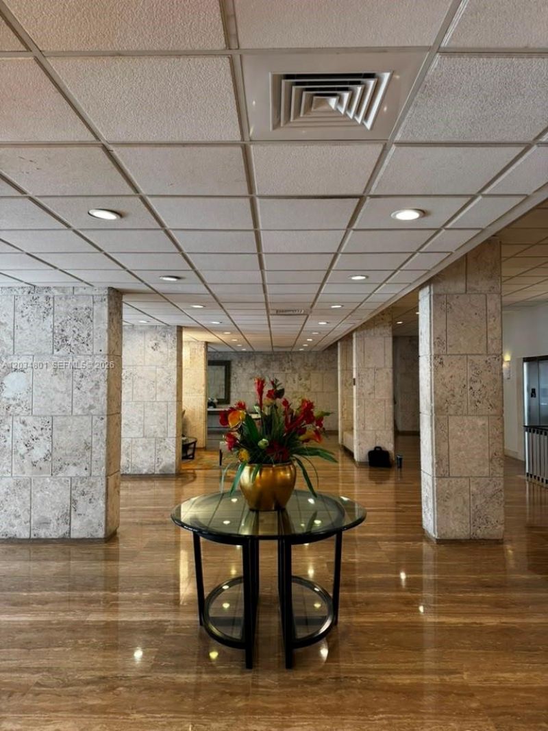 1980 S Ocean Dr, Unit 6J, Hallandale Beach, FL 33009 Photo