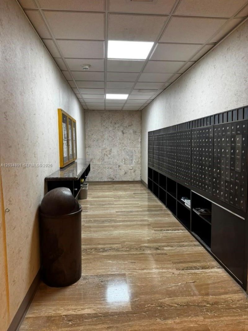 1980 S Ocean Dr, Unit 6J, Hallandale Beach, FL 33009 Photo