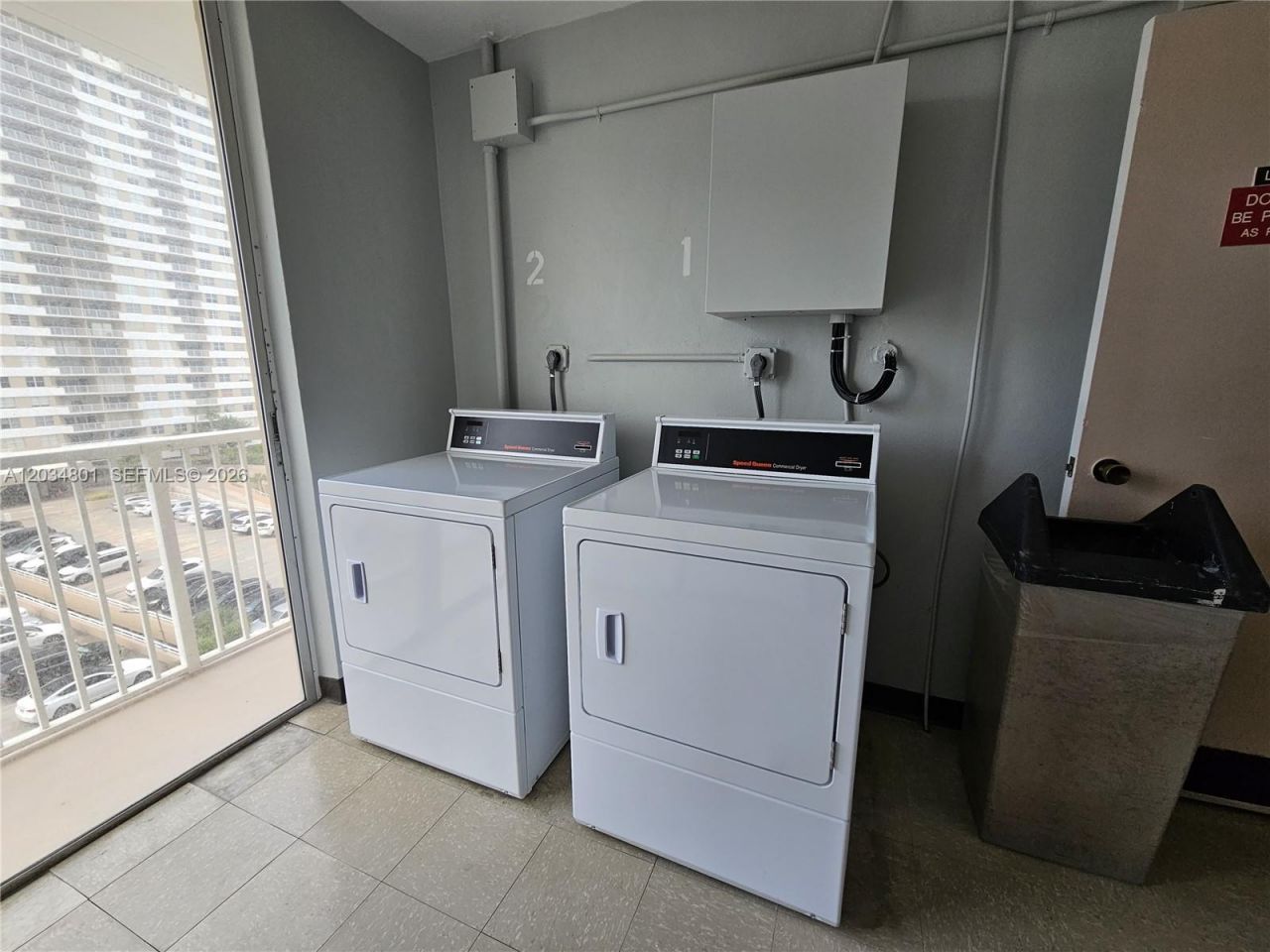 1980 S Ocean Dr, Unit 6J, Hallandale Beach, FL 33009 Photo