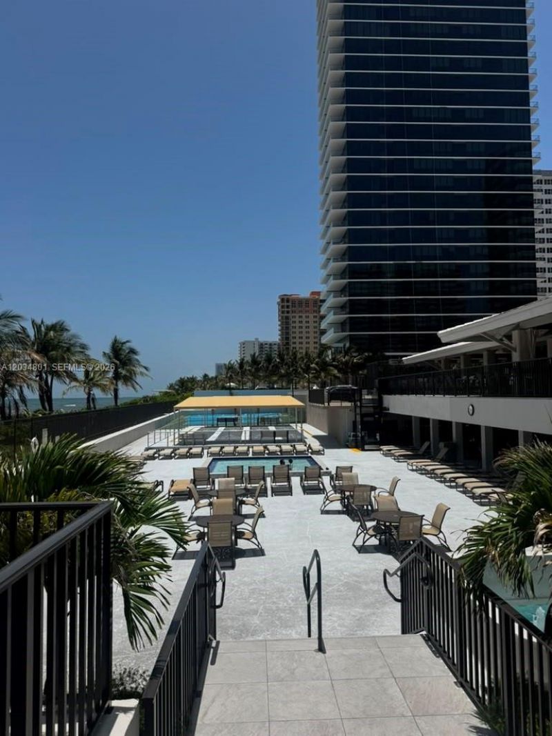 1980 S Ocean Dr, Unit 6J, Hallandale Beach, FL 33009 Photo
