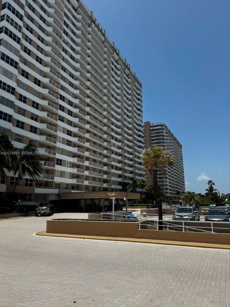 1980 S Ocean Dr, Unit 6J, Hallandale Beach, FL 33009 Photo