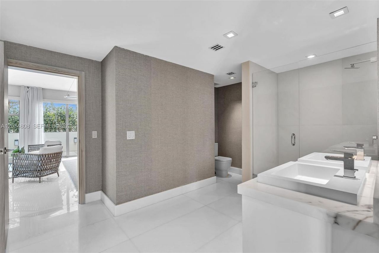300 Sunny Isles Blvd, Unit 4-502, Sunny Isles Beach, FL 33160 Photo