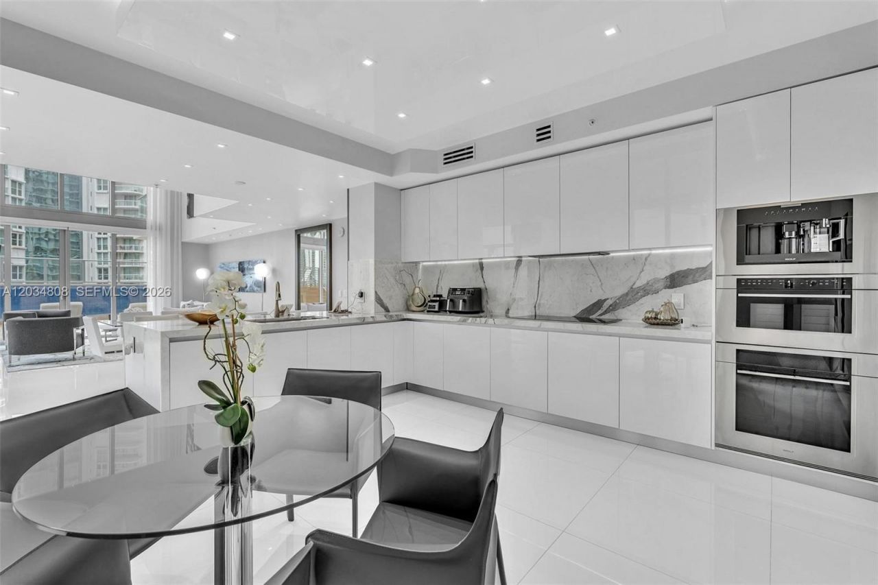 300 Sunny Isles Blvd, Unit 4-502, Sunny Isles Beach, FL 33160 Photo