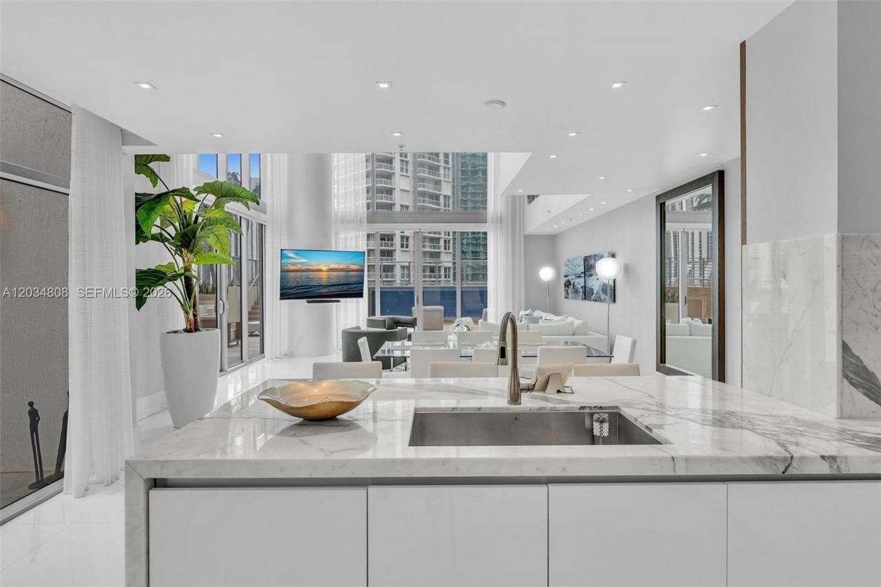300 Sunny Isles Blvd, Unit 4-502, Sunny Isles Beach, FL 33160 Photo