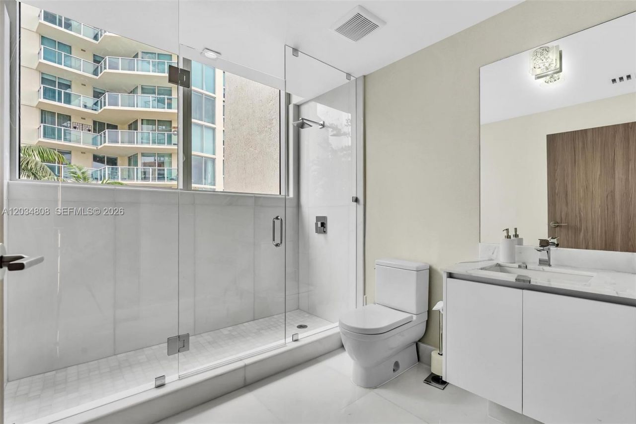 300 Sunny Isles Blvd, Unit 4-502, Sunny Isles Beach, FL 33160 Photo