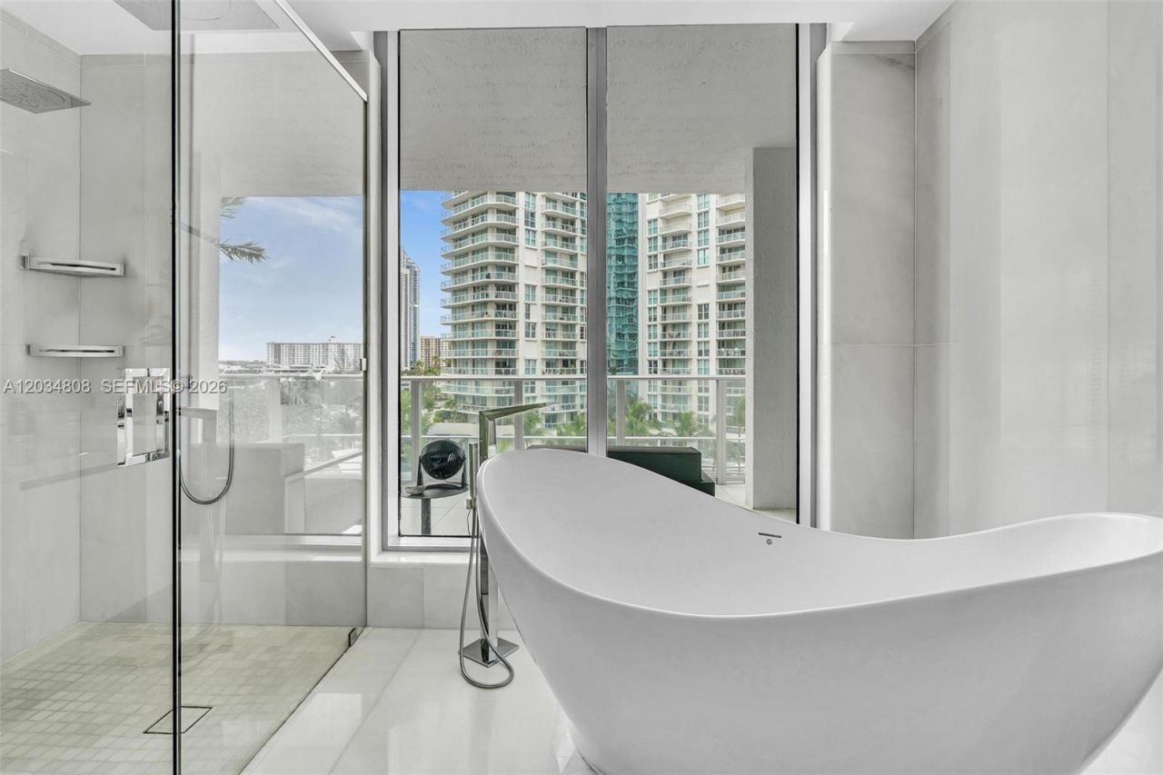 300 Sunny Isles Blvd, Unit 4-502, Sunny Isles Beach, FL 33160 Photo
