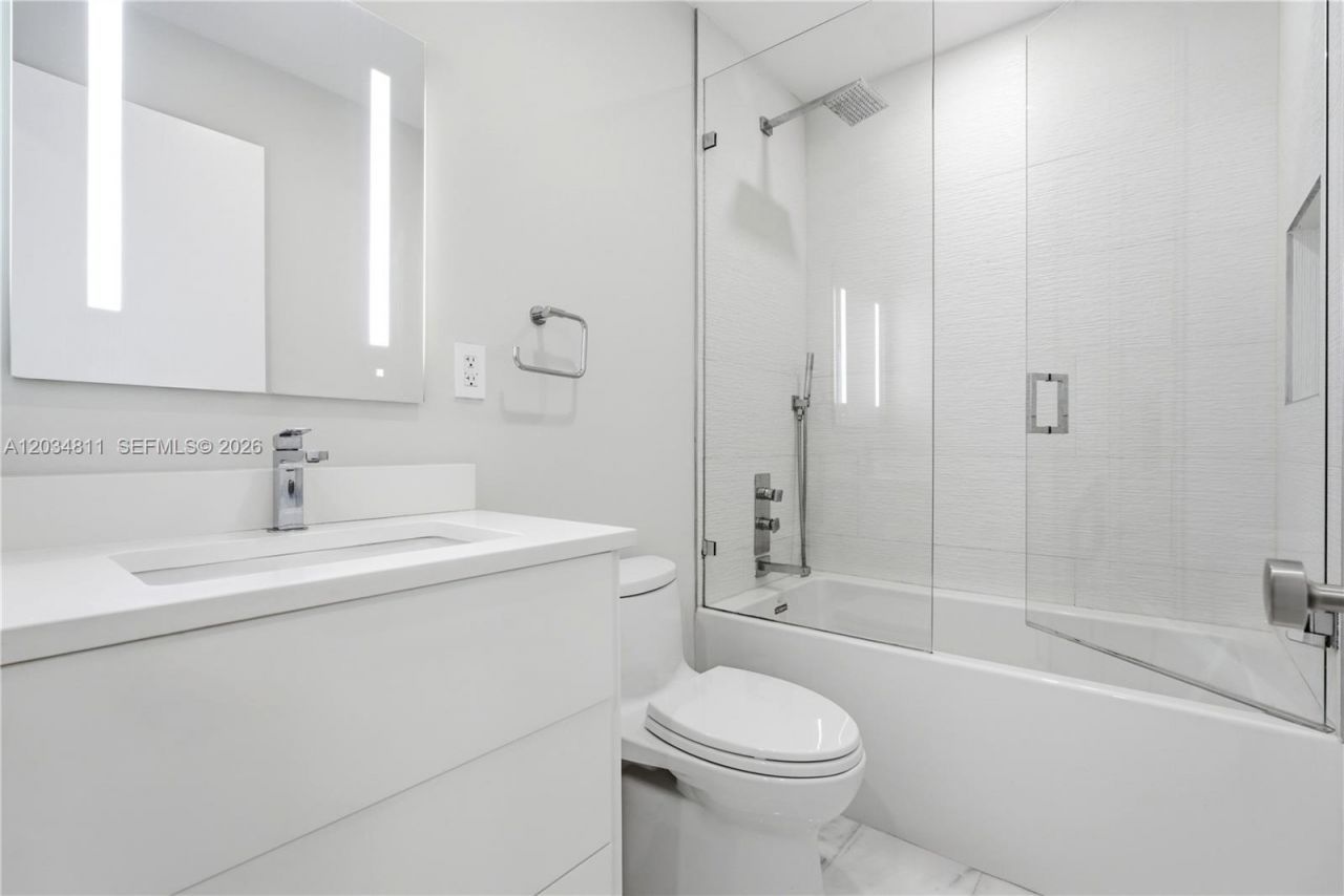 19941 NE 36th Pl , Aventura, FL 33180 Photo