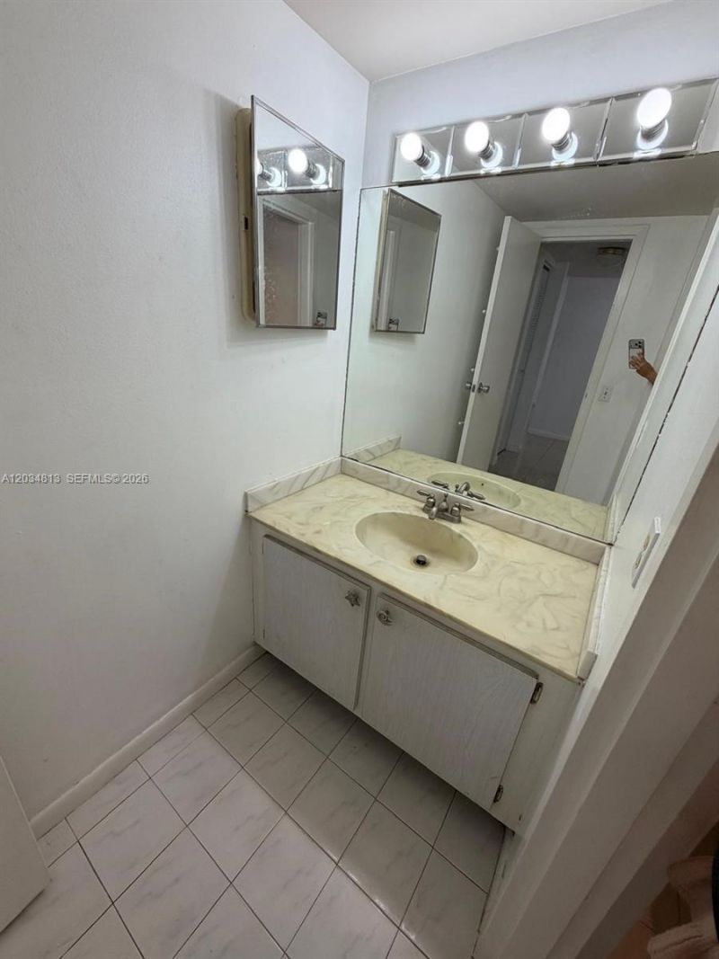 200 S Waterway Dr S , Unit 107, Lantana, FL 33462 Photo