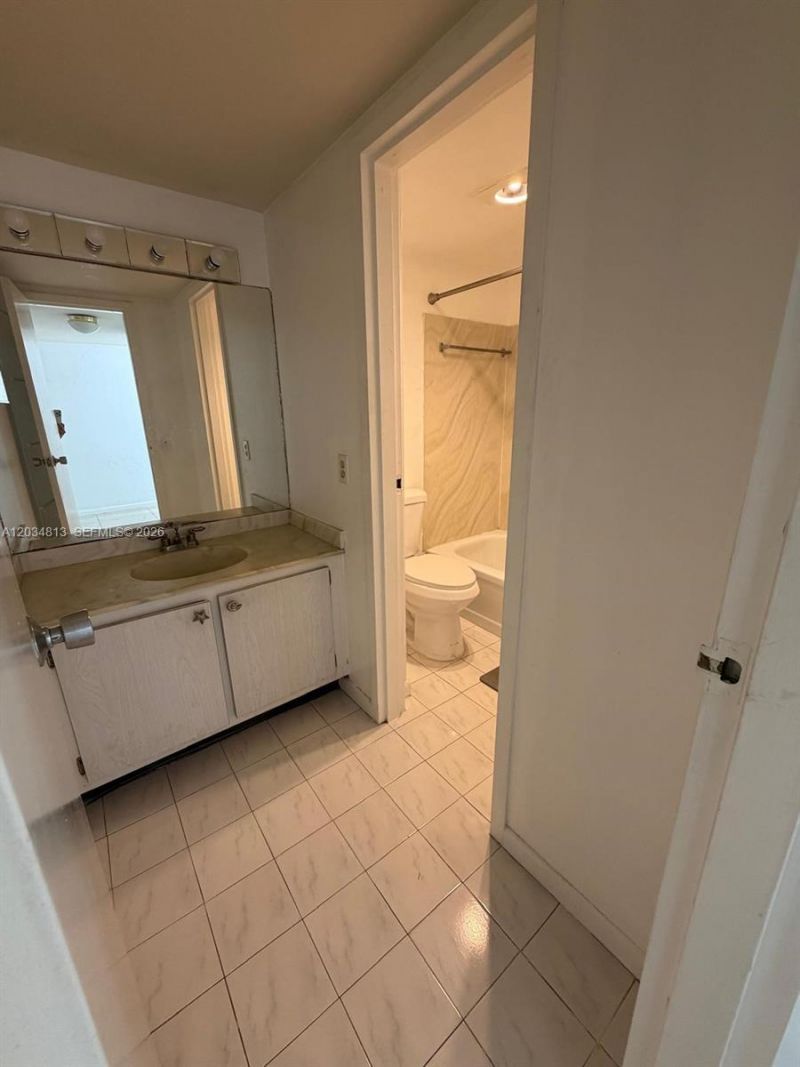200 S Waterway Dr S , Unit 107, Lantana, FL 33462 Photo