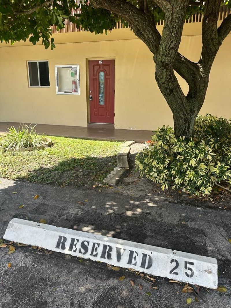 200 S Waterway Dr S , Unit 107, Lantana, FL 33462 Photo
