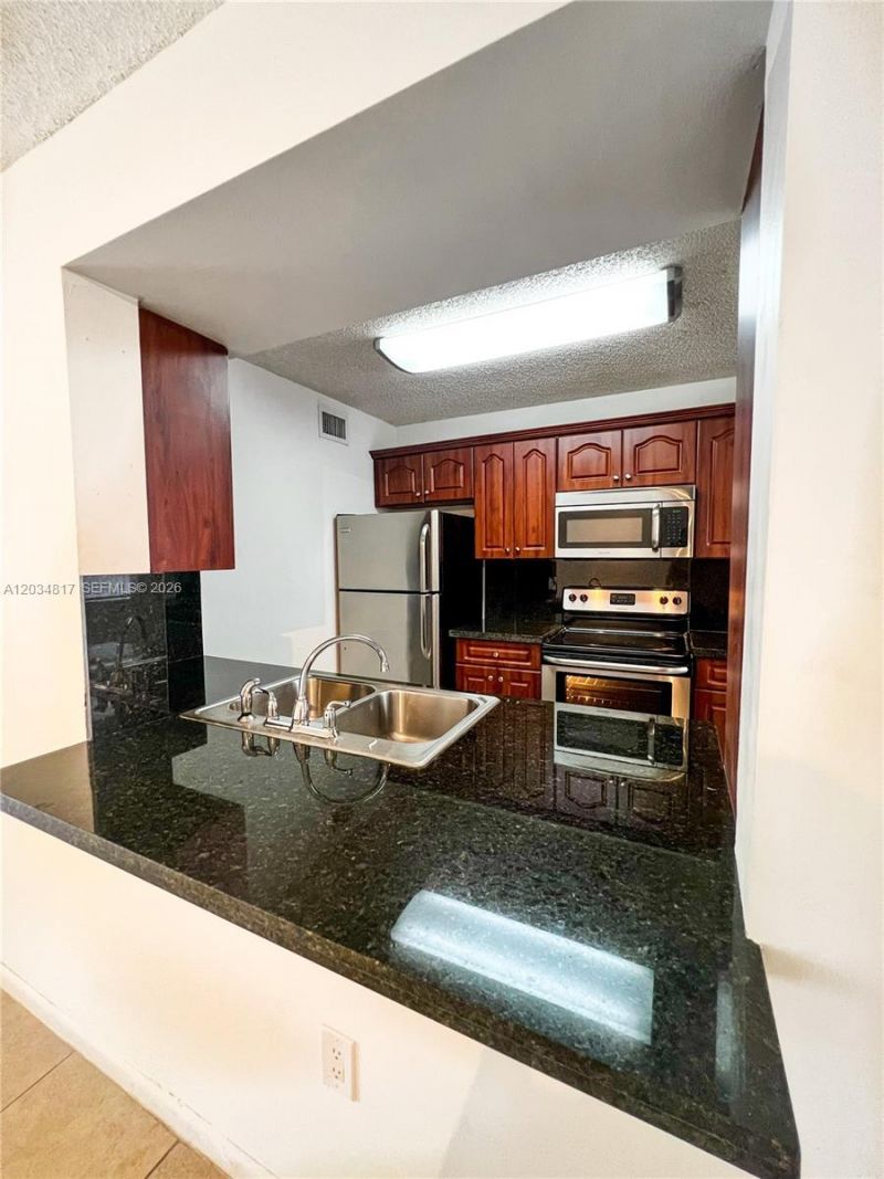 9767 NW 46th Ter , Unit 109, Doral, FL 33178 Photo