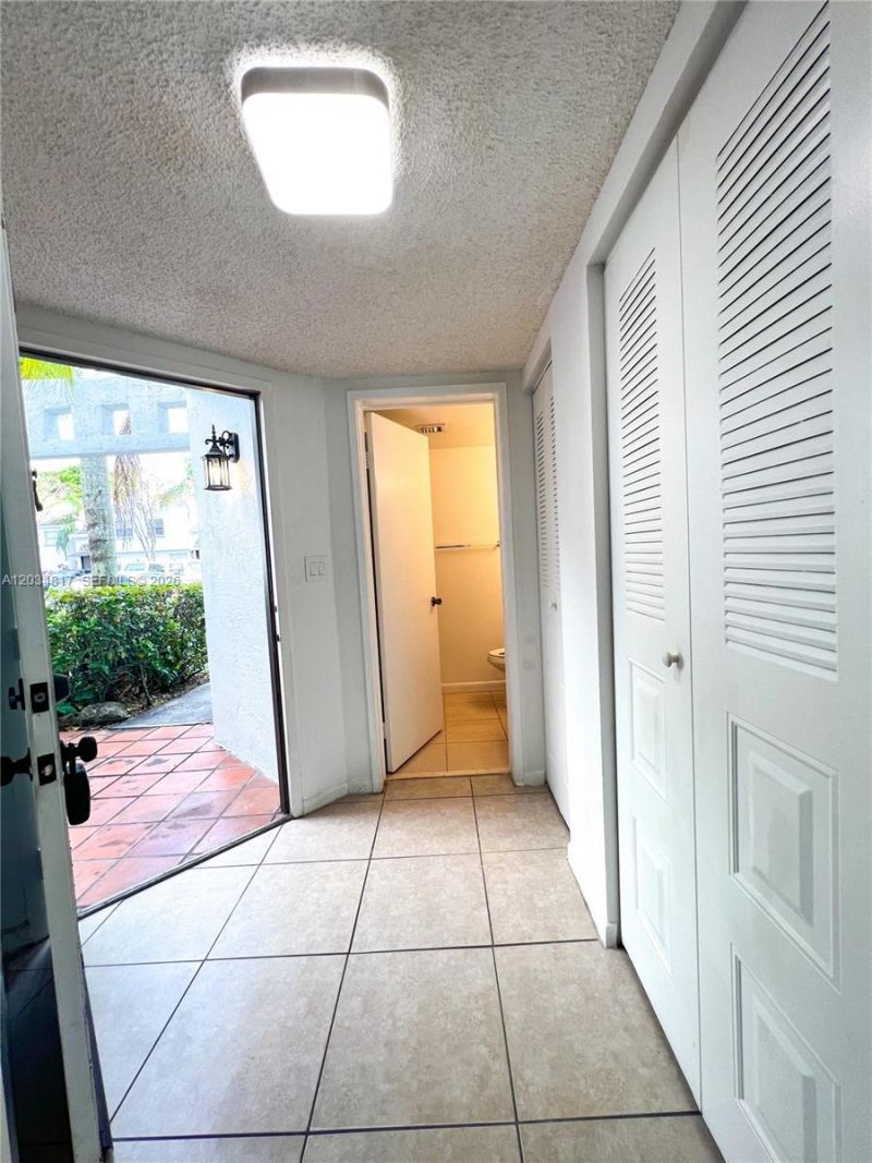 9767 NW 46th Ter , Unit 109, Doral, FL 33178 Photo
