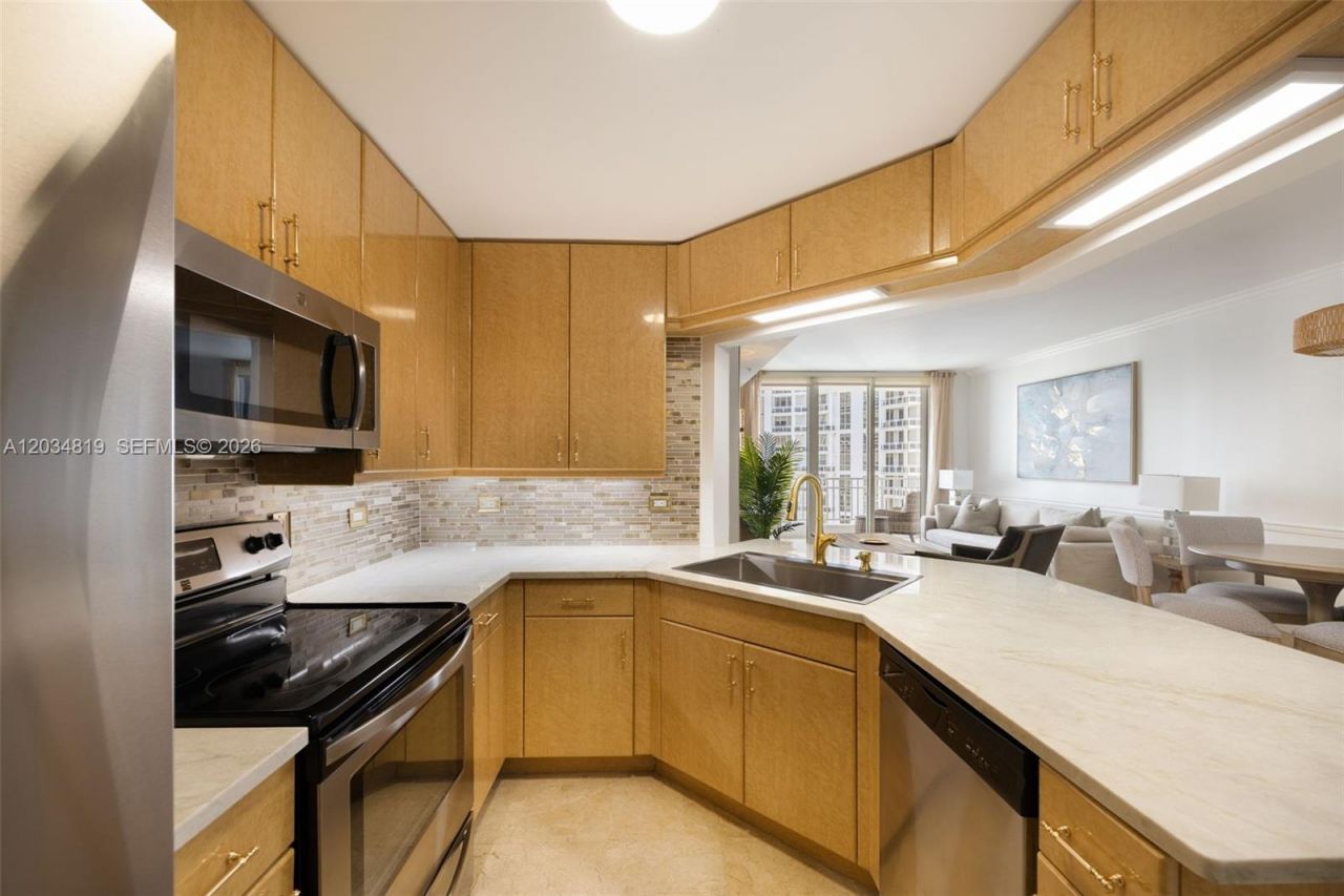 801 Brickell Key Blvd , Unit 2008, Miami, FL 33131 Photo