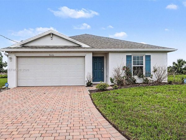 9045 Maywood Cir , La Belle, FL 33935