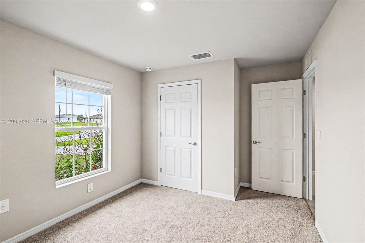 9045 Maywood Cir , La Belle, FL 33935 Photo