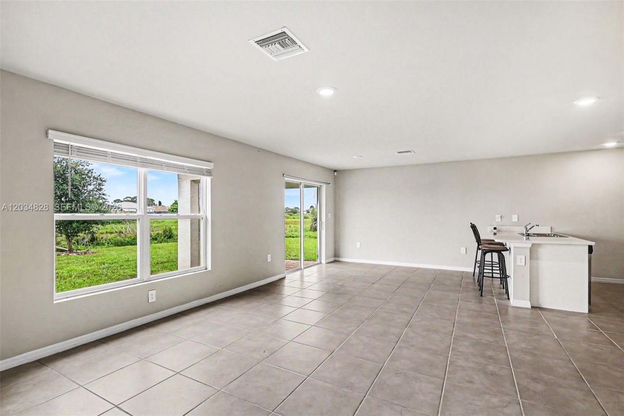 9045 Maywood Cir , La Belle, FL 33935 Photo