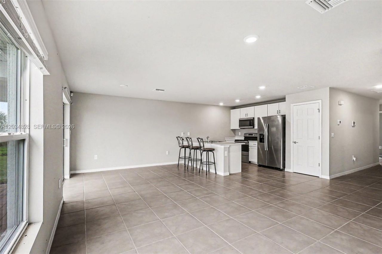9045 Maywood Cir , La Belle, FL 33935 Photo
