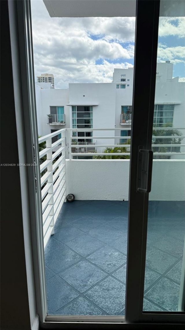 7800 Collins Ave, Unit 508, Miami Beach, FL 33141 Photo