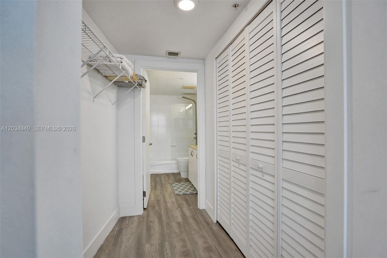 1750 N Bayshore Dr , Unit 3802, Miami, FL 33132 Photo