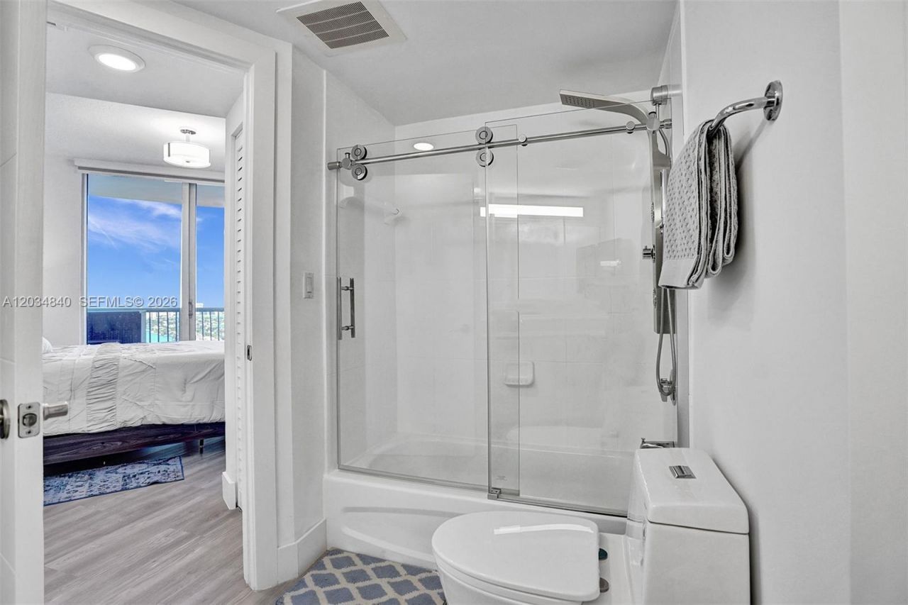 1750 N Bayshore Dr , Unit 3802, Miami, FL 33132 Photo