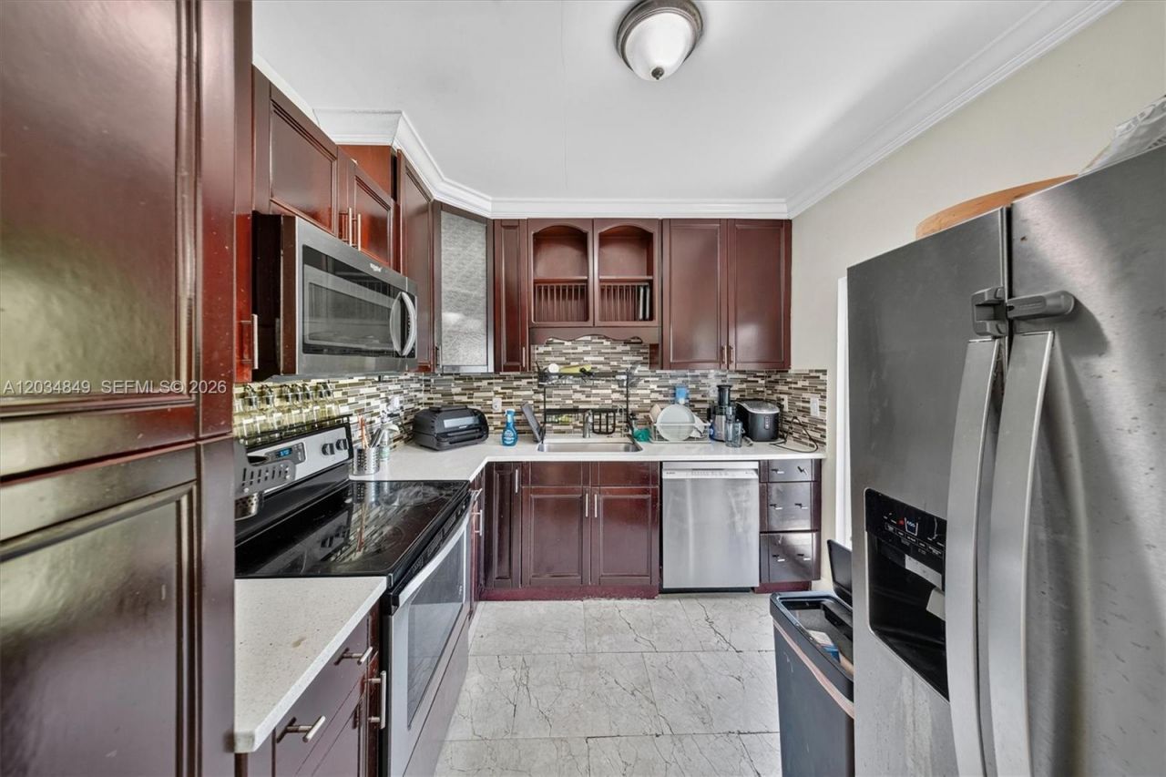 420 NW 145th St, Miami, FL 33168 Photo