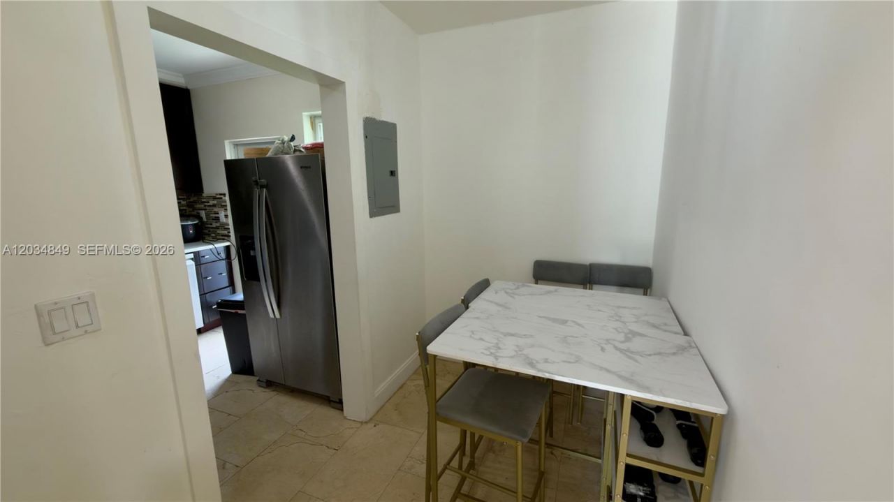420 NW 145th St , Miami, FL 33168 Photo
