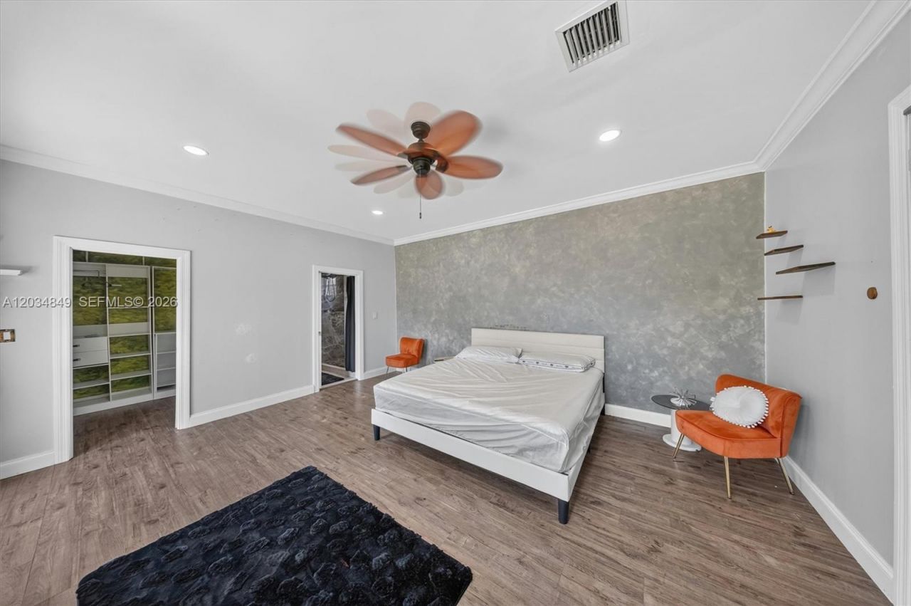 420 NW 145th St, Miami, FL 33168 Photo