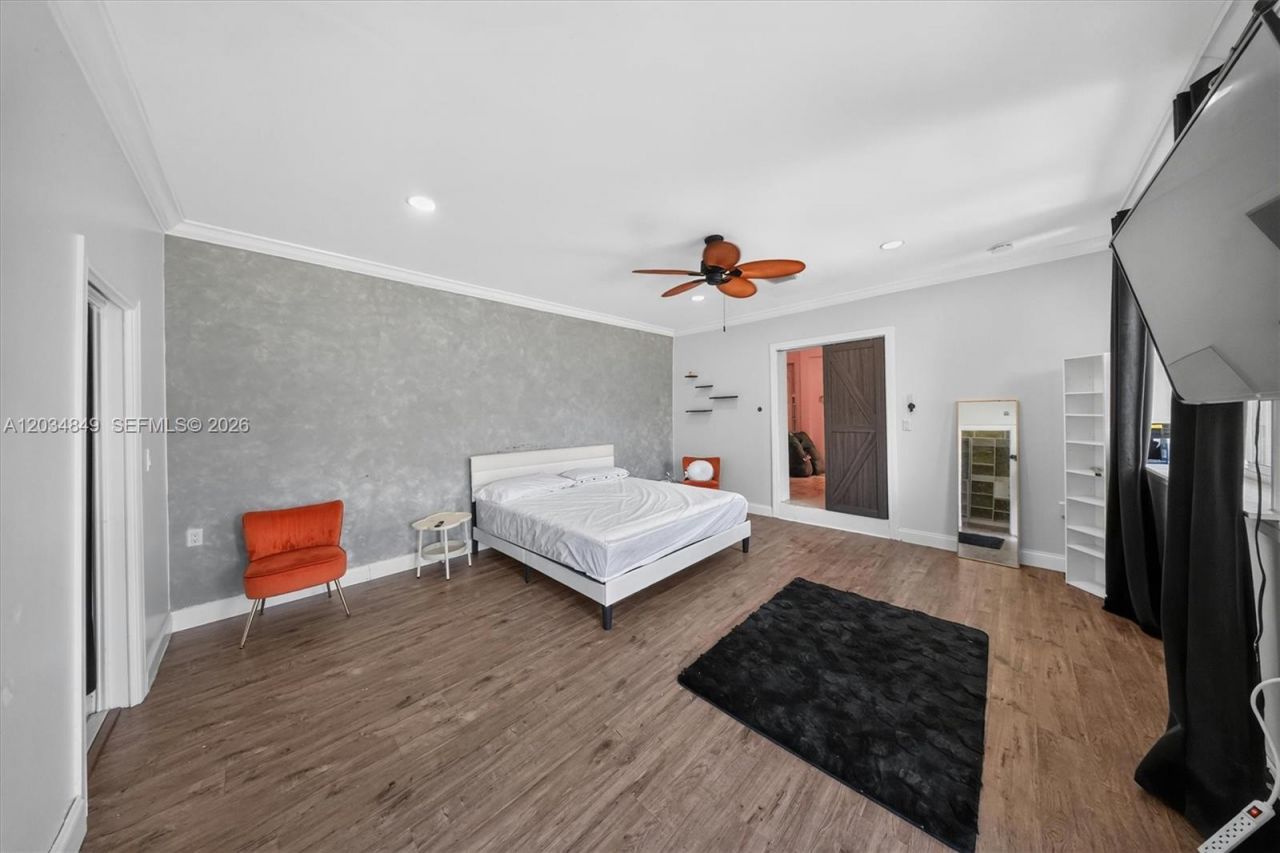 420 NW 145th St, Miami, FL 33168 Photo