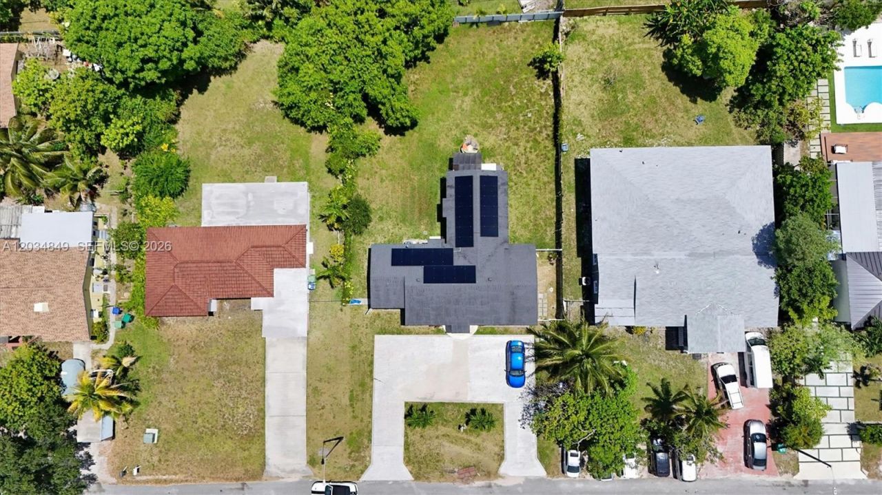 420 NW 145th St, Miami, FL 33168 Photo