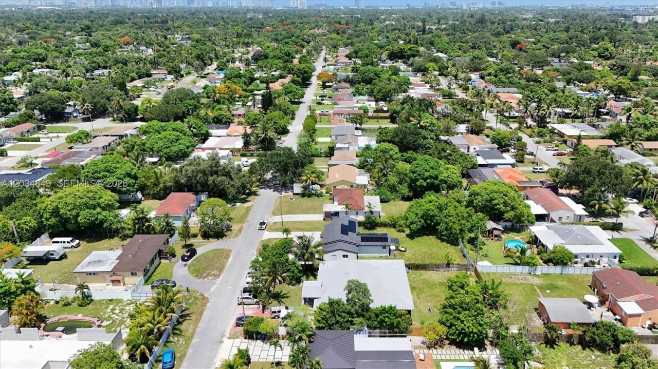 420 NW 145th St, Miami, FL 33168 Photo