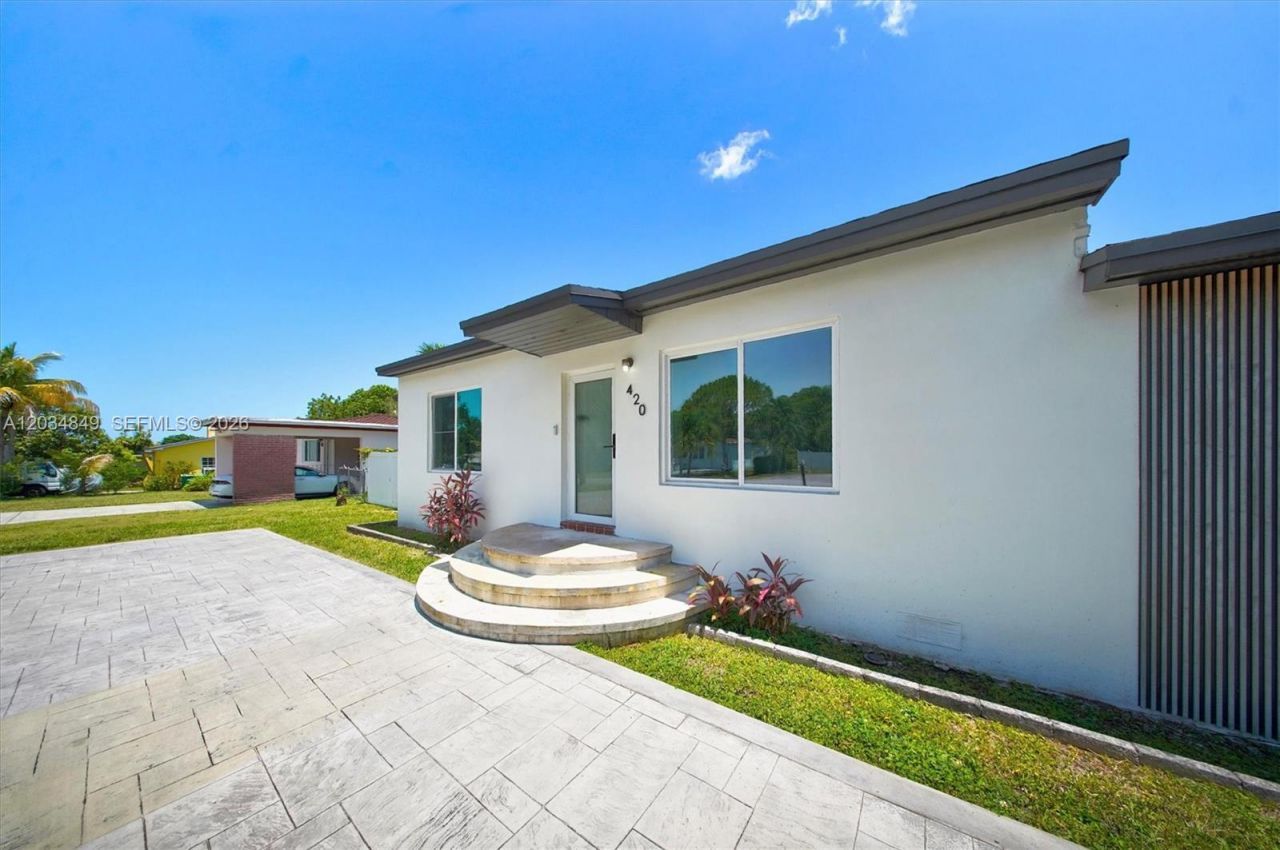 420 NW 145th St, Miami, FL 33168 Photo