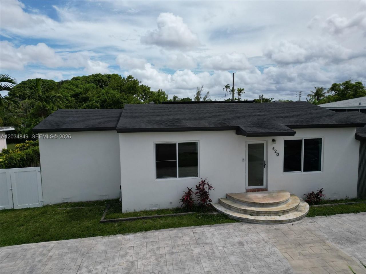420 NW 145th St , Miami, FL 33168 Photo