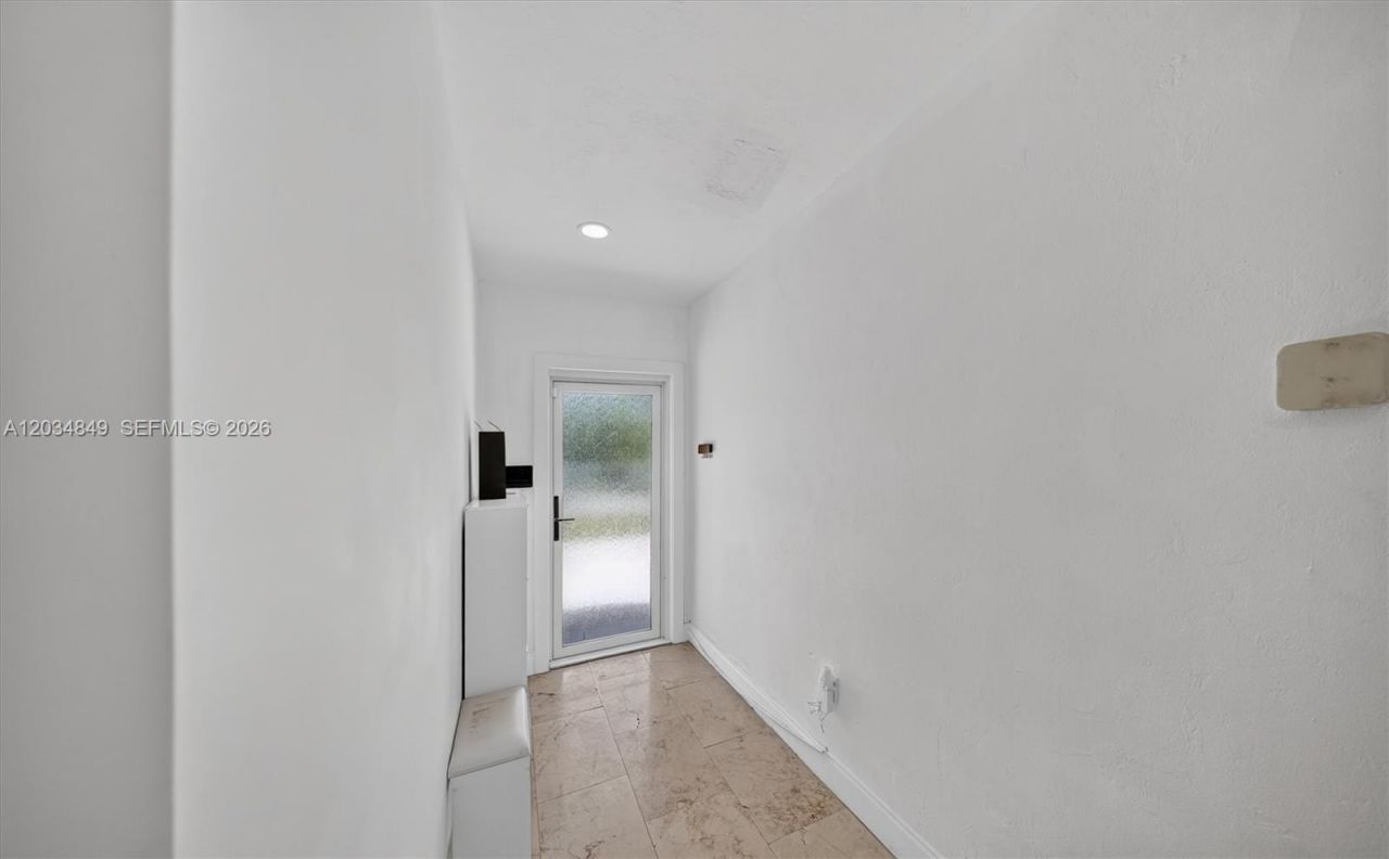 420 NW 145th St, Miami, FL 33168 Photo
