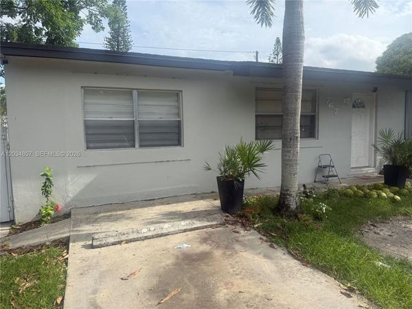767 SW 5th Ter , Florida City, FL 33034