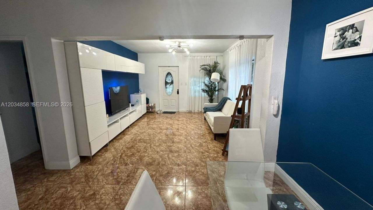 2343 NW 102nd St , Miami, FL 33147 Photo