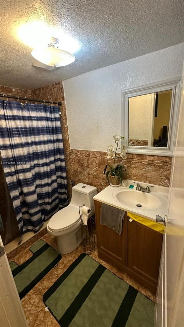 2343 NW 102nd St , Miami, FL 33147 Photo
