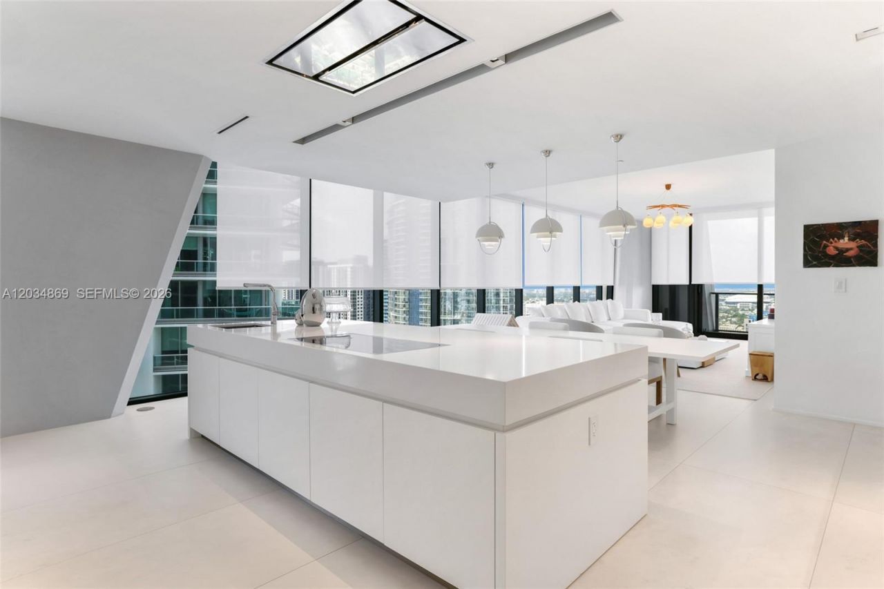 1000 Biscayne Blvd , Unit 3701, Miami, FL 33132 Photo