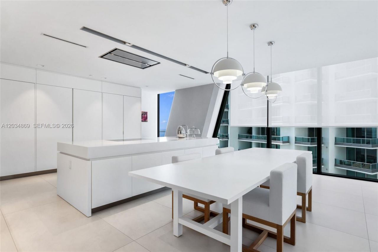 1000 Biscayne Blvd , Unit 3701, Miami, FL 33132 Photo