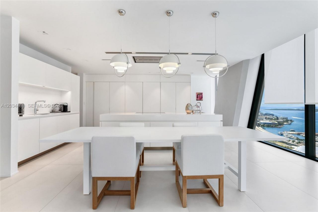 1000 Biscayne Blvd , Unit 3701, Miami, FL 33132 Photo