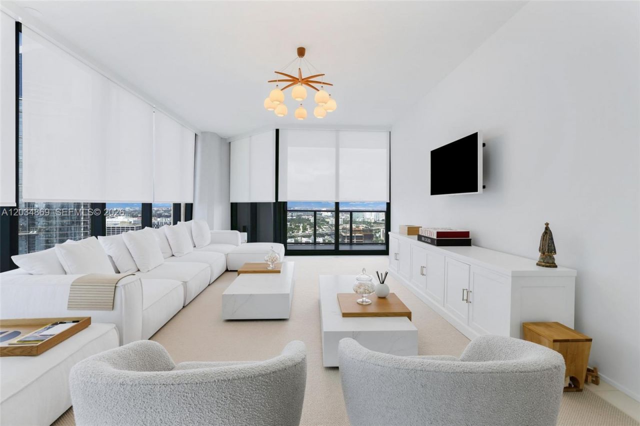 1000 Biscayne Blvd , Unit 3701, Miami, FL 33132 Photo