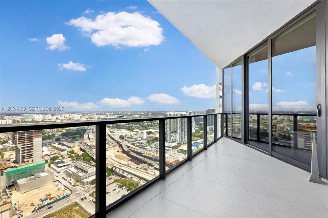 1000 Biscayne Blvd , Unit 3701, Miami, FL 33132 Photo