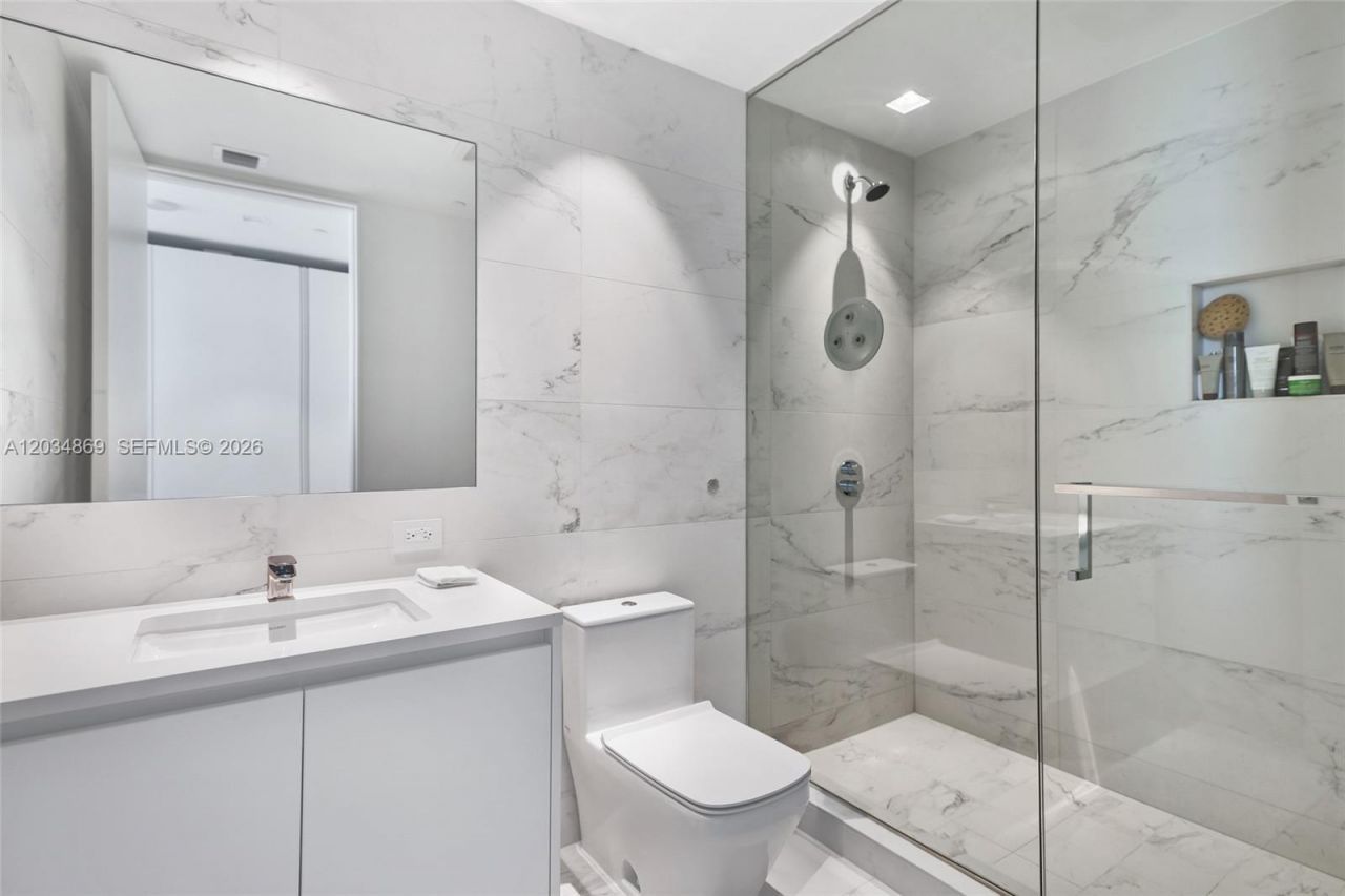 1000 Biscayne Blvd , Unit 3701, Miami, FL 33132 Photo