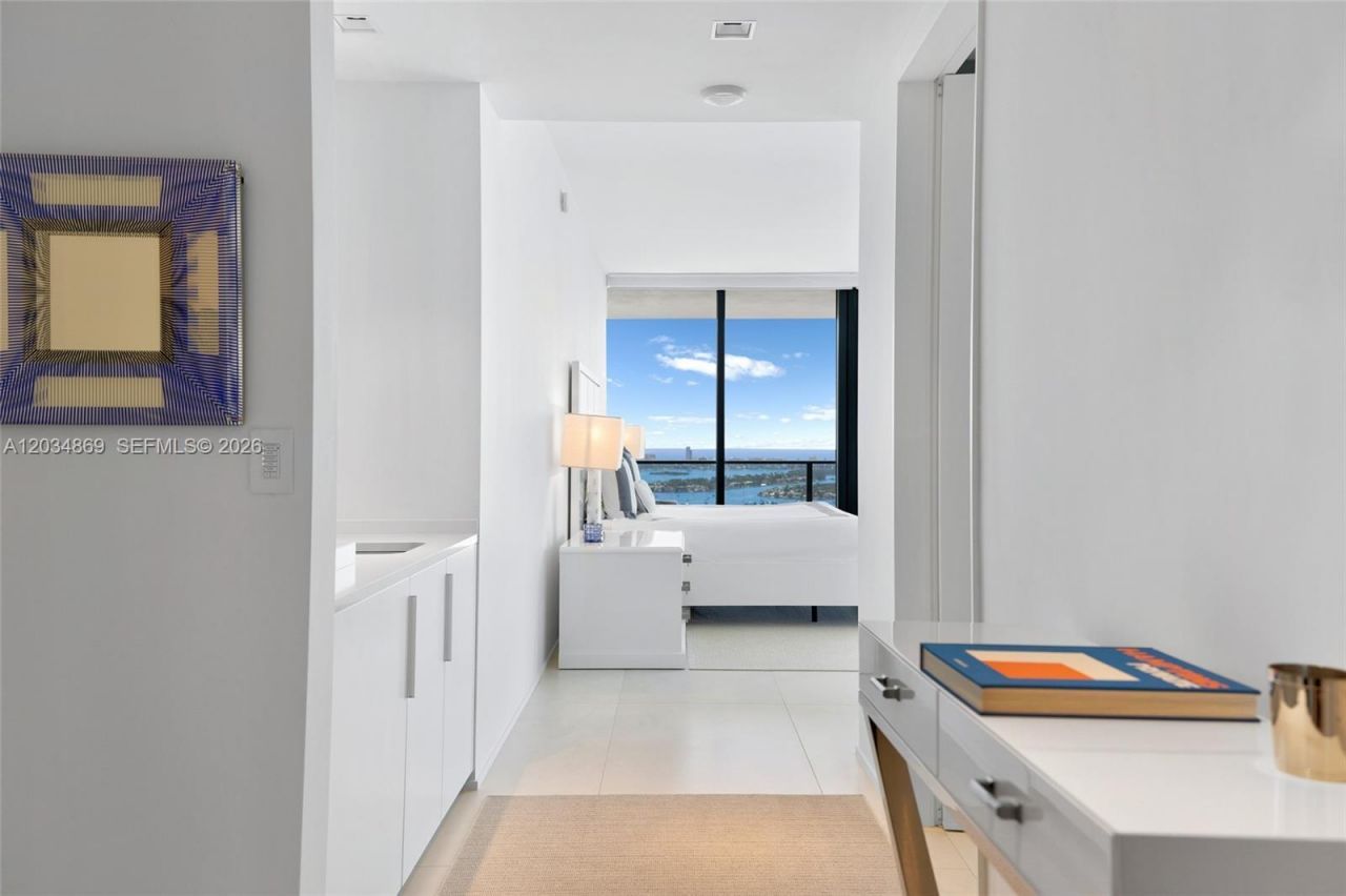 1000 Biscayne Blvd , Unit 3701, Miami, FL 33132 Photo
