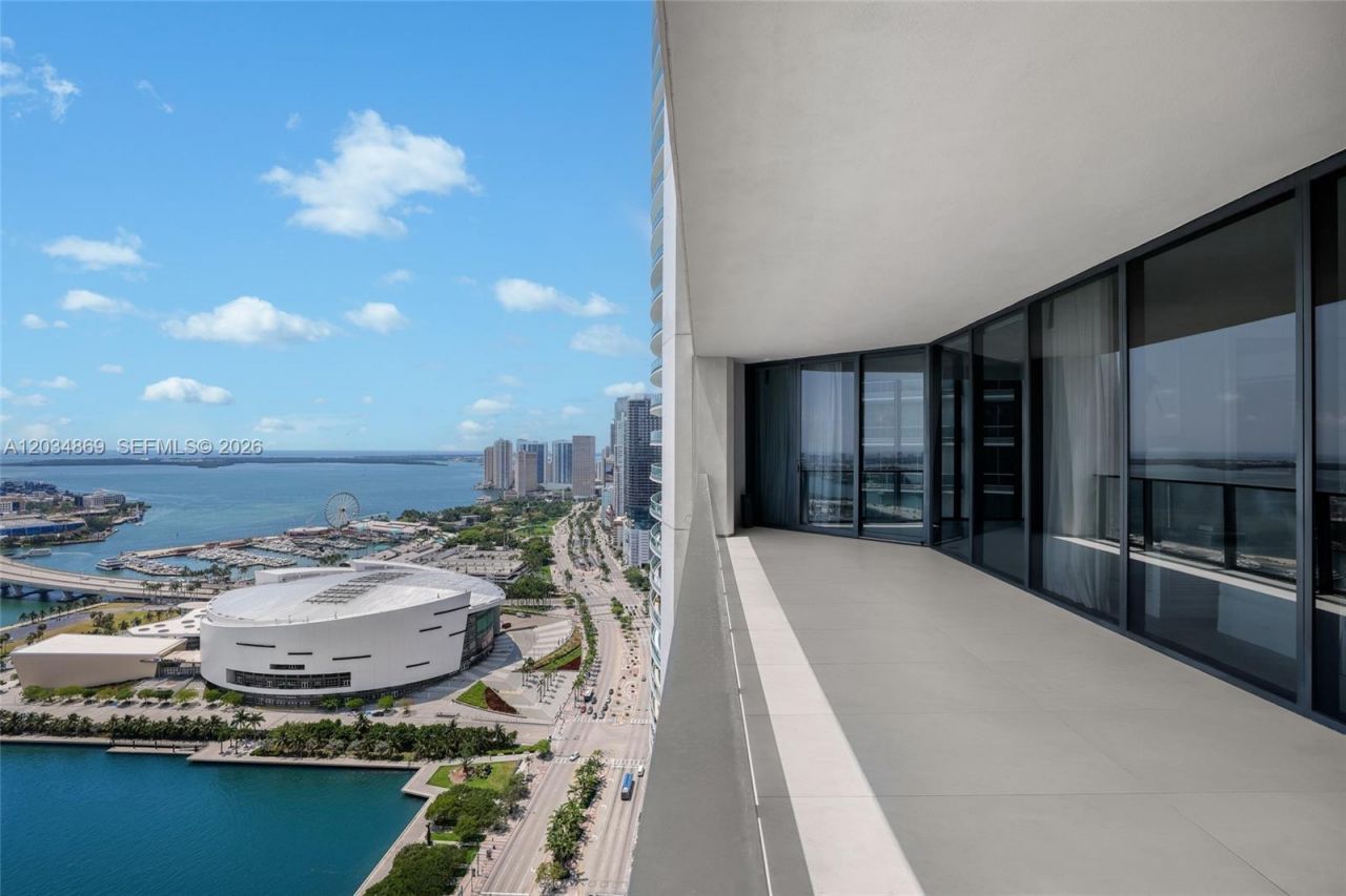 1000 Biscayne Blvd , Unit 3701, Miami, FL 33132 Photo