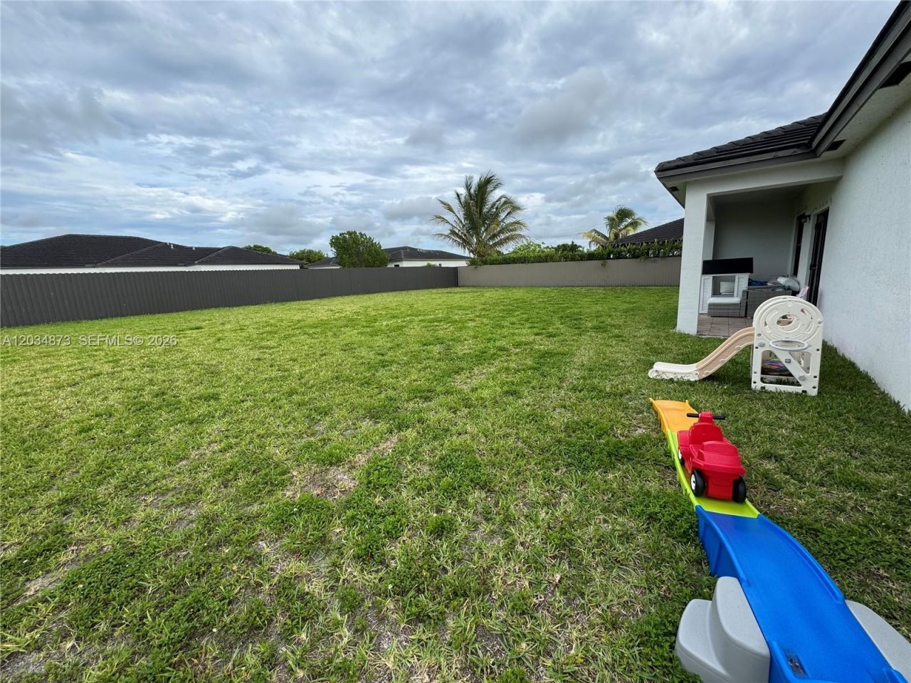21483 SW 132nd Pl , Miami, FL 33177 Photo