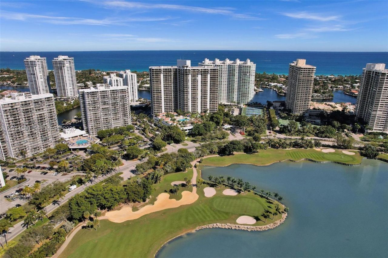 20281 E Country Club Dr , Unit 615, Aventura, FL 33180 Photo