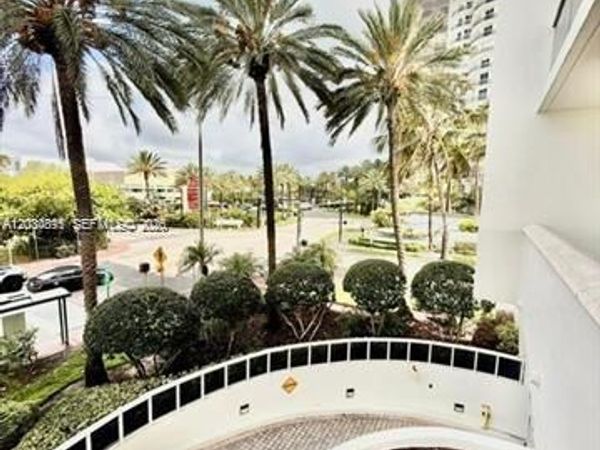 9595 Collins Ave , Unit N2-G, Surfside, FL 33154