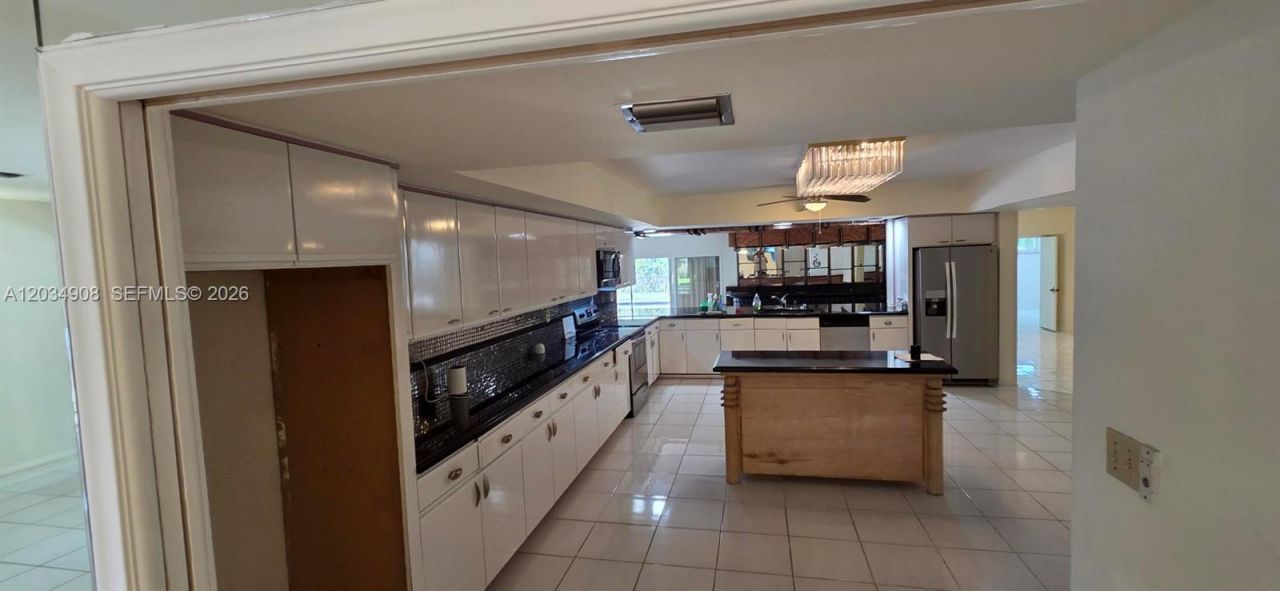 5860 SW 8th St, Plantation, FL 33317 Photo