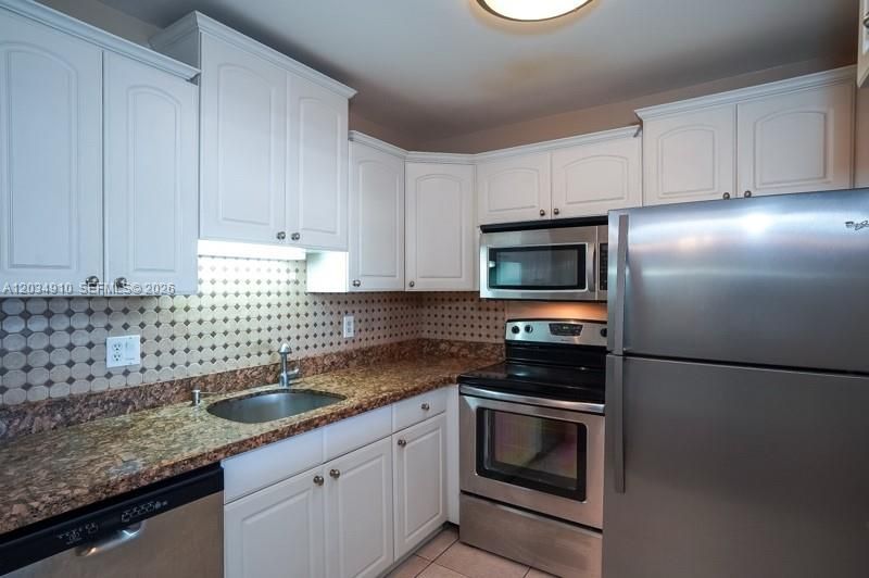2200 Springdale Blvd, Unit 214, Palm Springs, FL 33461 Photo